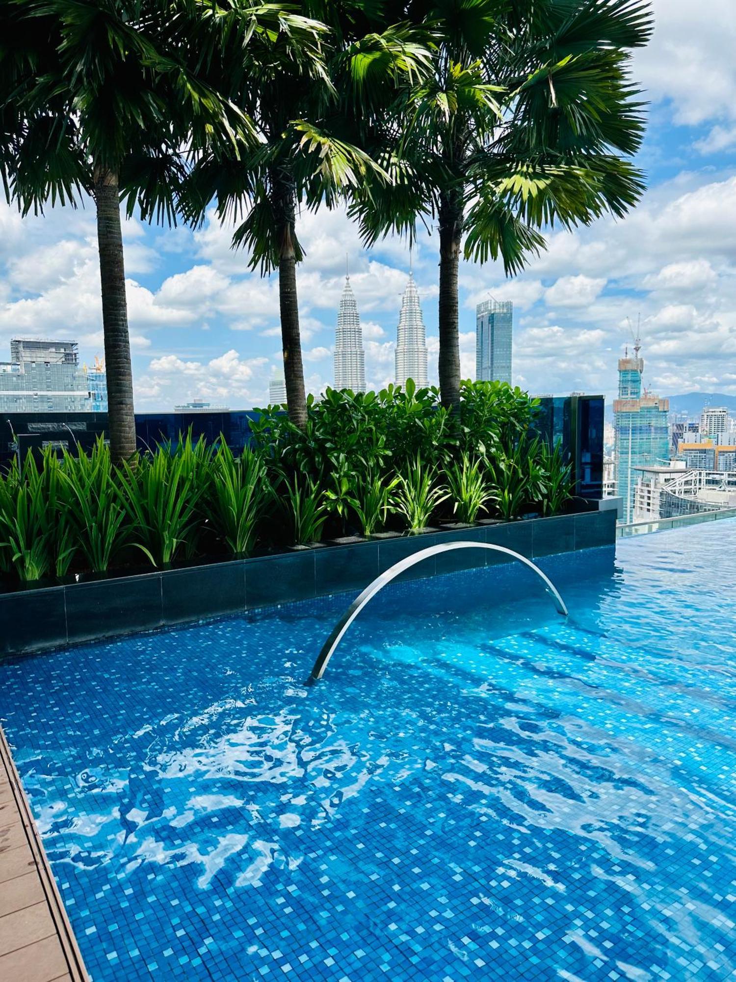 Eaton Residence Klcc Куала Лумпур Екстериор снимка