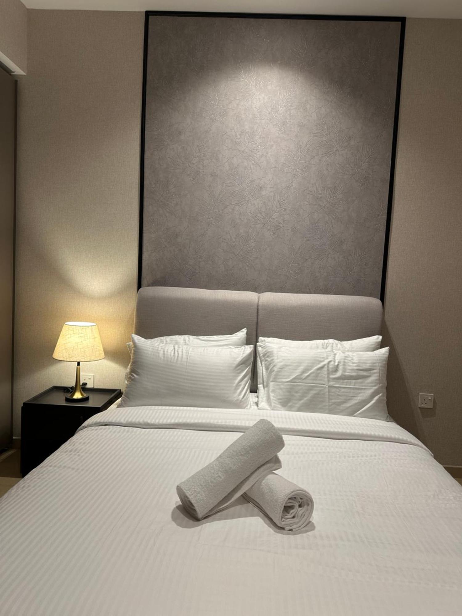 Eaton Residence Klcc Куала Лумпур Екстериор снимка