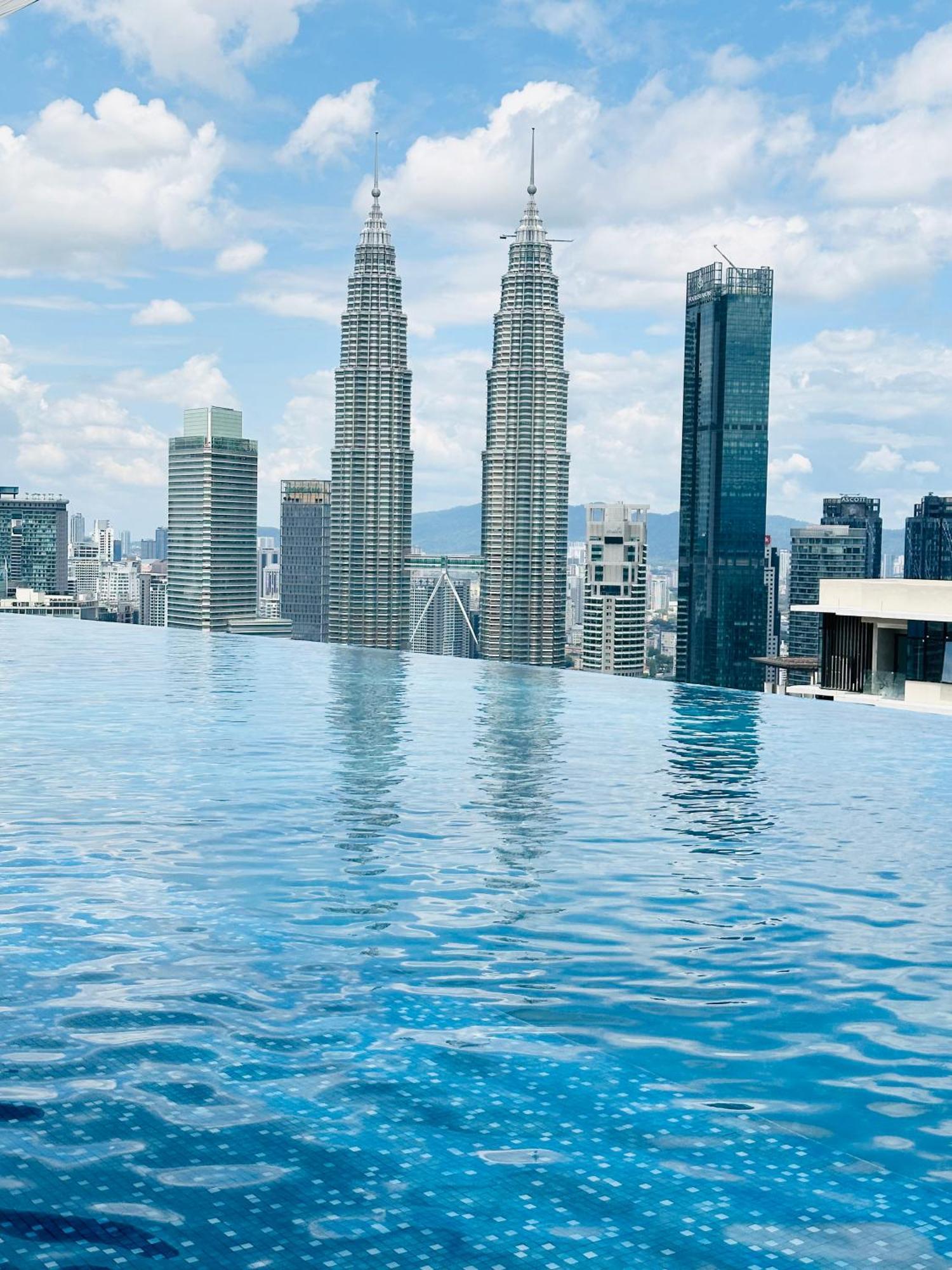 Eaton Residence Klcc Куала Лумпур Екстериор снимка
