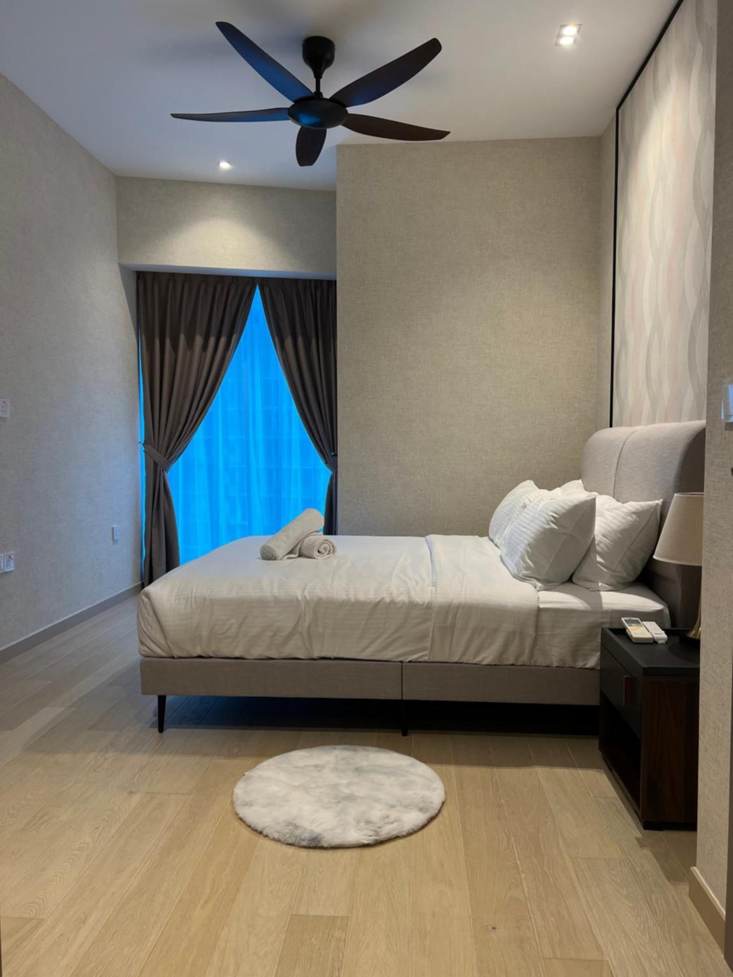Eaton Residence Klcc Куала Лумпур Екстериор снимка