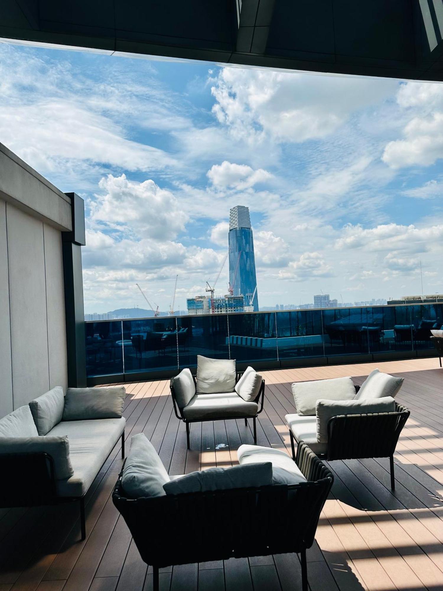 Eaton Residence Klcc Куала Лумпур Екстериор снимка