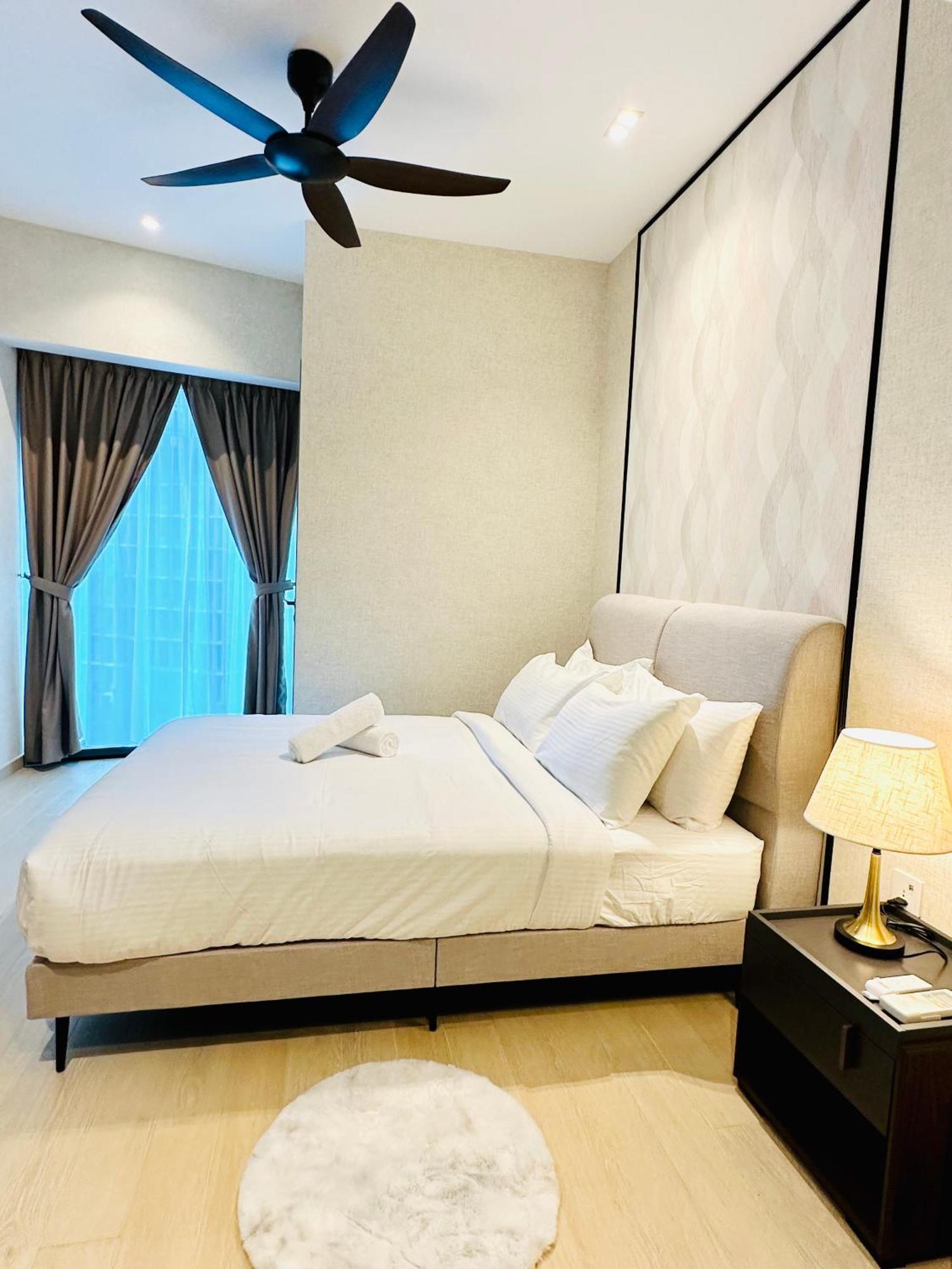 Eaton Residence Klcc Куала Лумпур Екстериор снимка